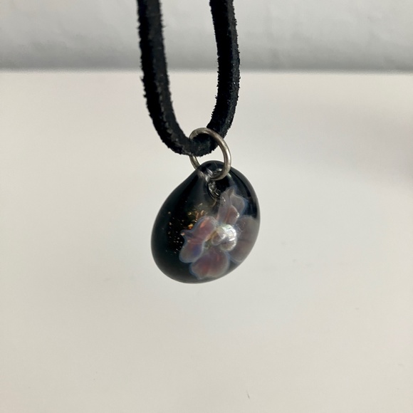 Black and purple glass orchid flower pendant necklace - handmade glass - Picture 2 of 5